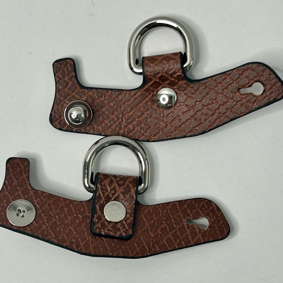 Crossbody leather strap set to transform bags or pouches, brown/silver hardware - Picture 3 of 10